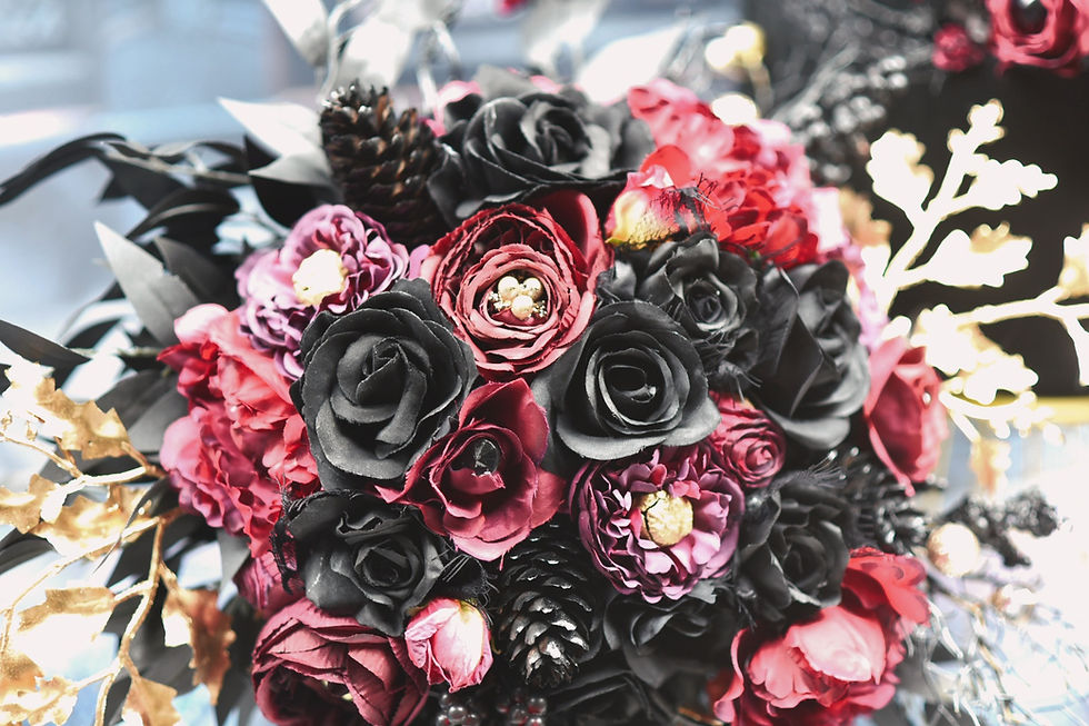Miniatyrbilde: Dark Enchantment Alternative Wedding Flower Range