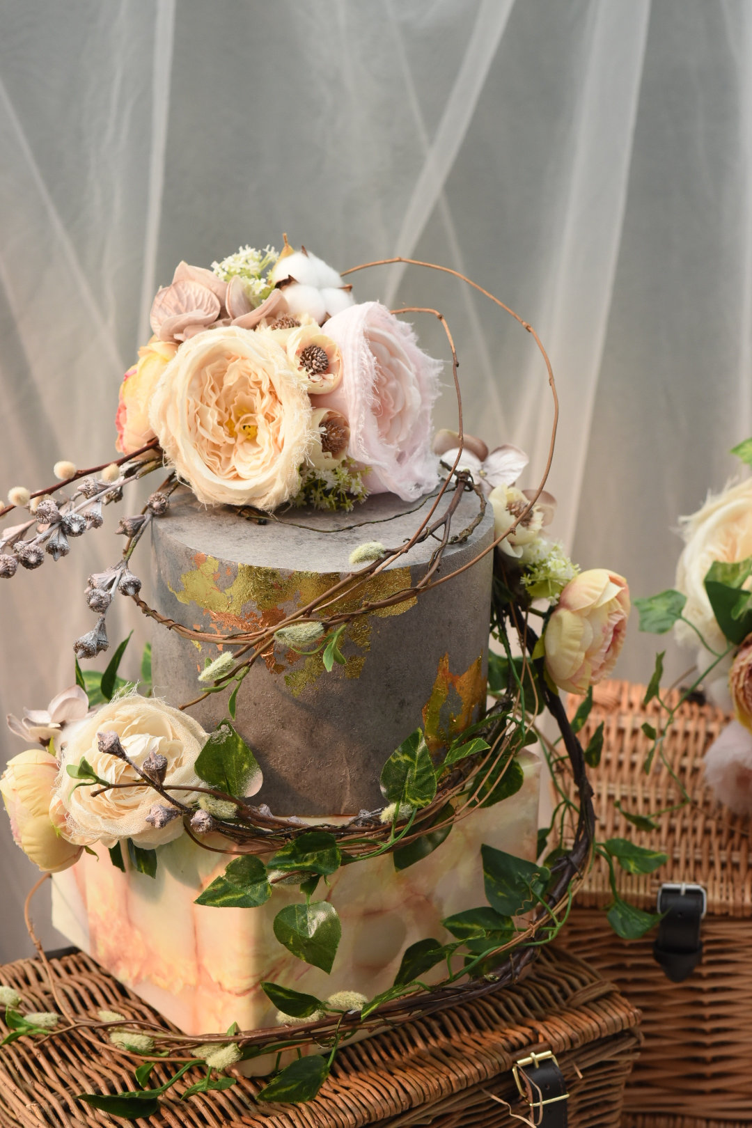 Juego De Flores Para Tarta Con Rosas Y Peonias De Algodon Crema Chantilly White And Whimsical