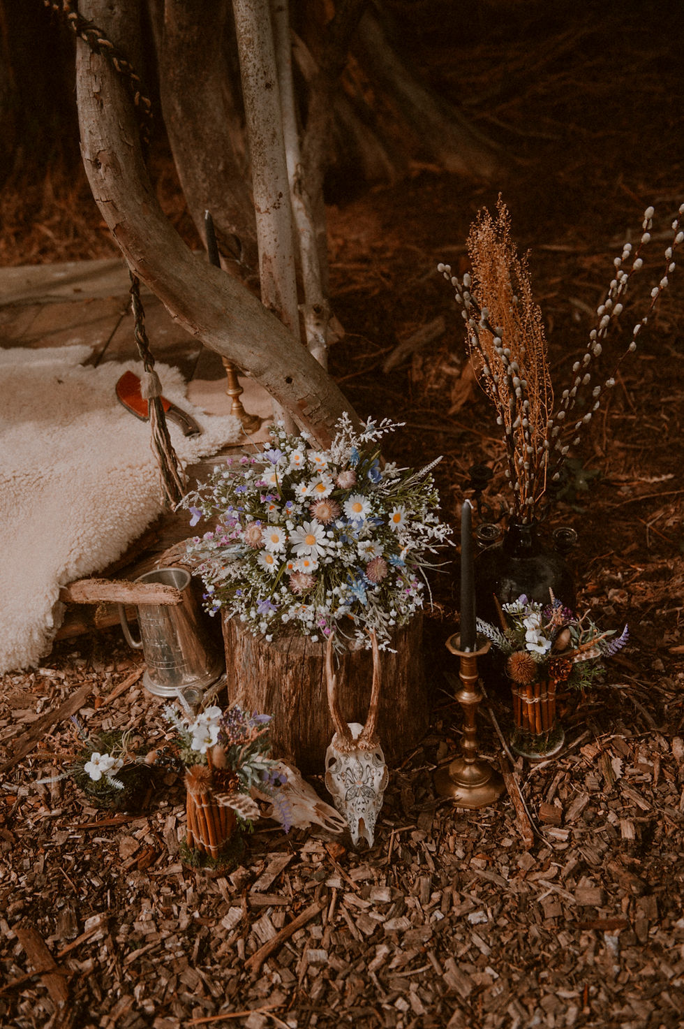 Miniatura: Wild Meadow Bridal Bouquet