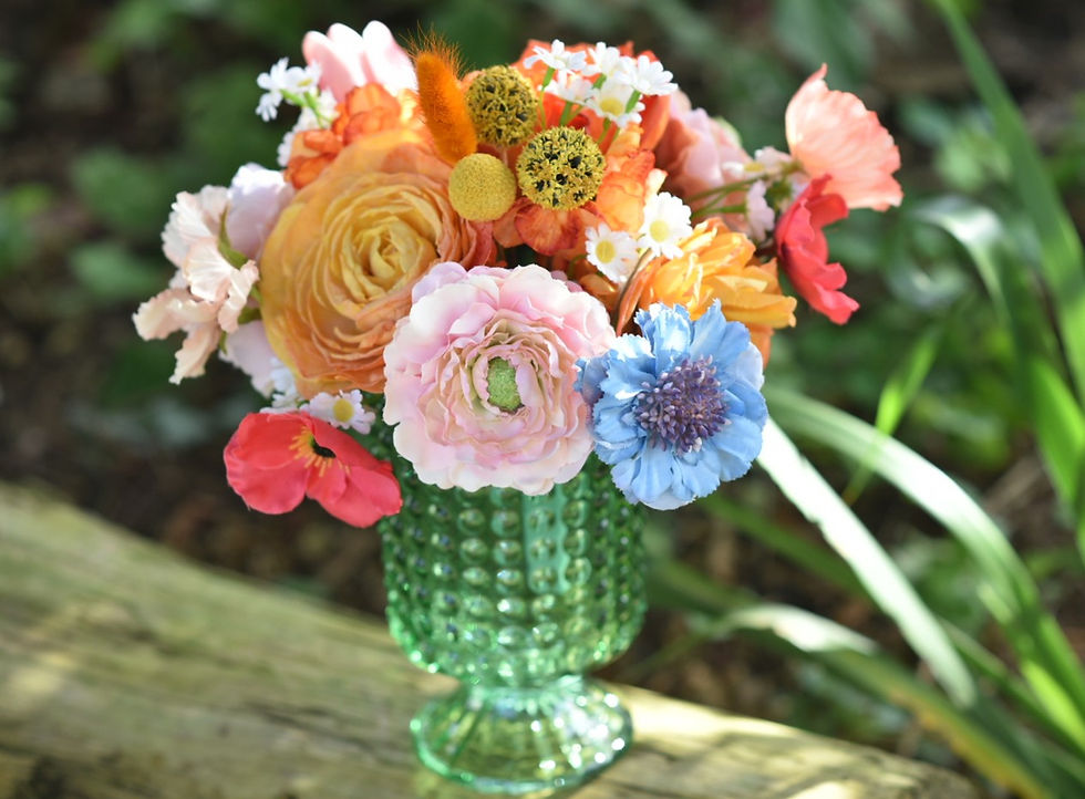 Thumbnail: Wildflower Bridesmaid Bouquet