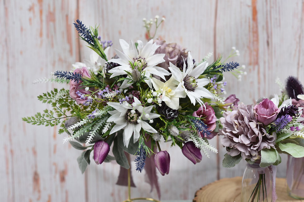 Miniatyrbilde: Highland Meadow Bridesmaid Bouquet