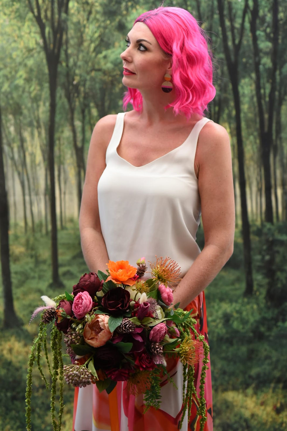 Miniatură: Buchet de mireasă Radiance Rose Willow Vine