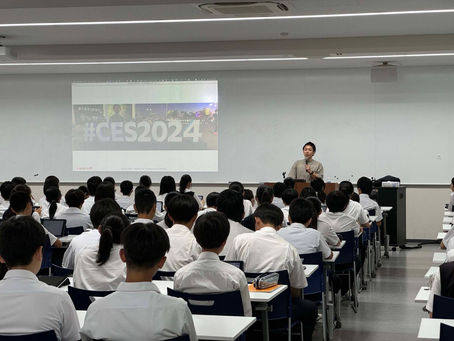 CEO新貝が大手前高松中学校・高等学校にて海外のスマートホーム事情に関する講演を実施