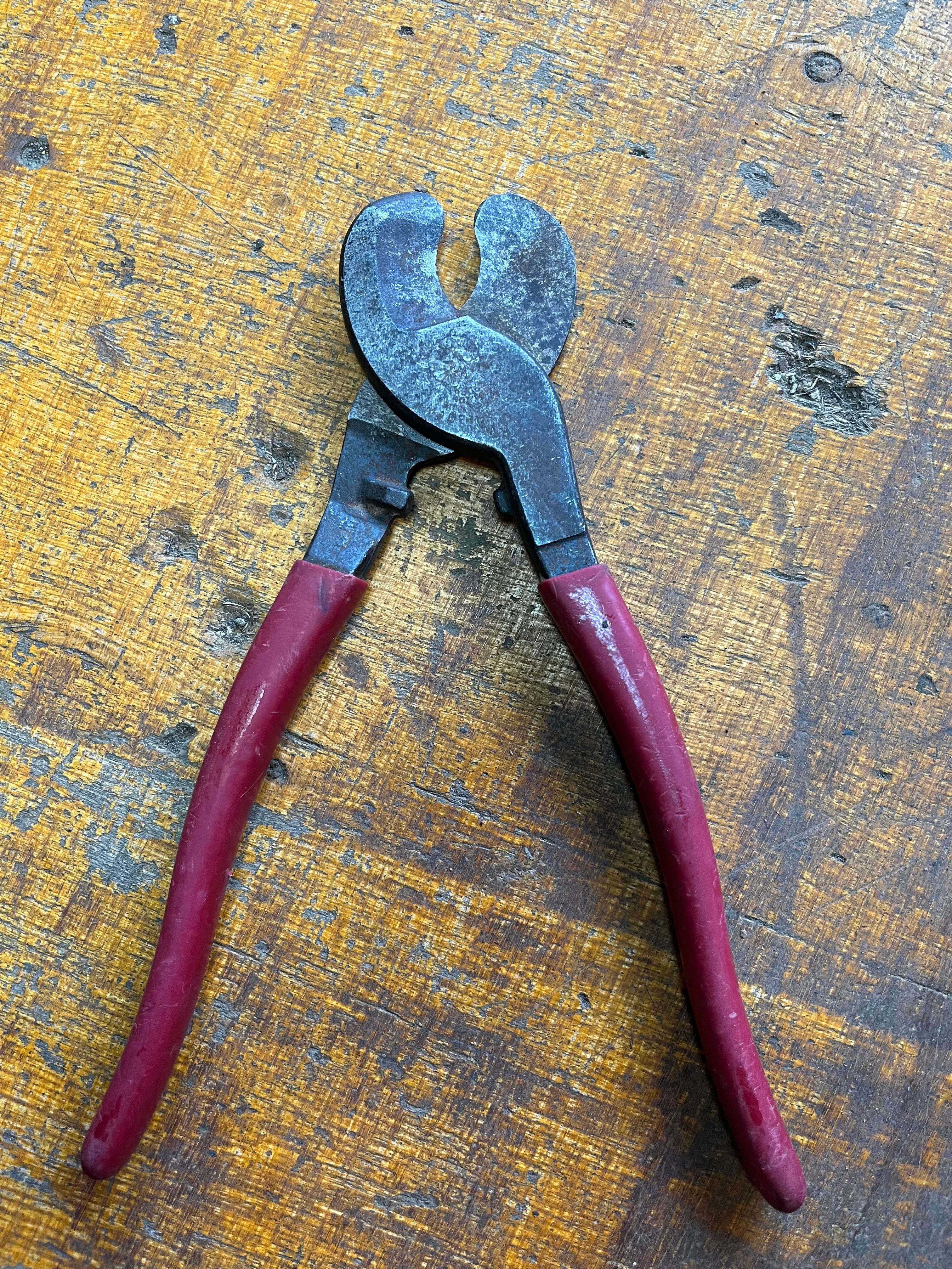 COPPER CABLE CUTTERS