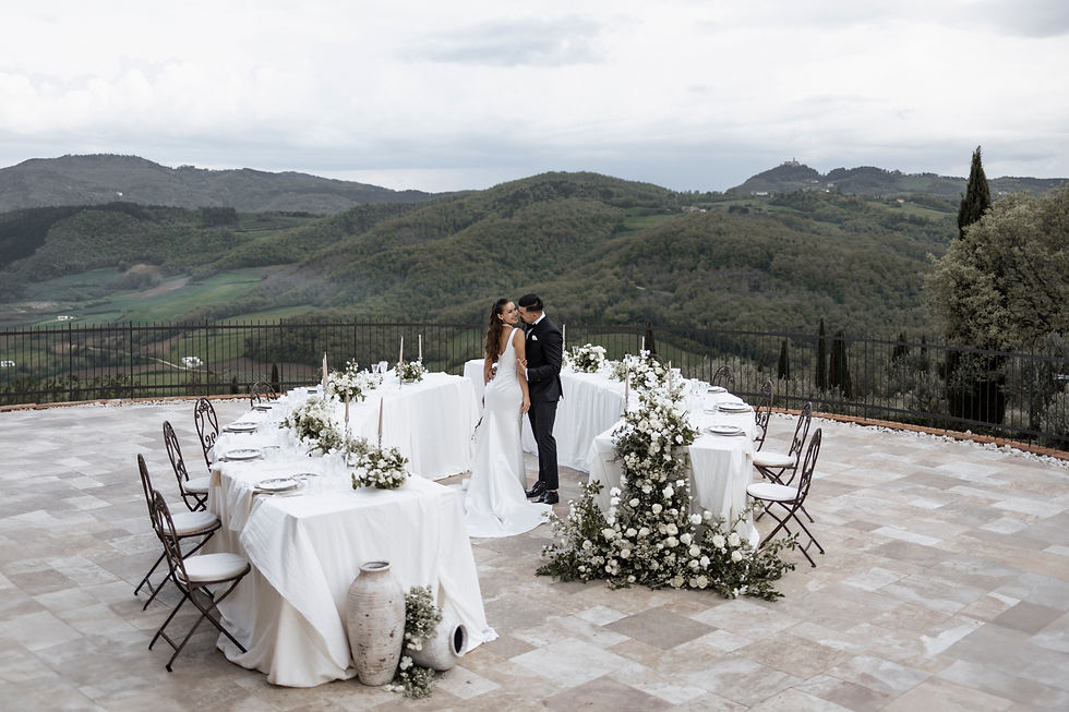Destination wedding in Tuscany