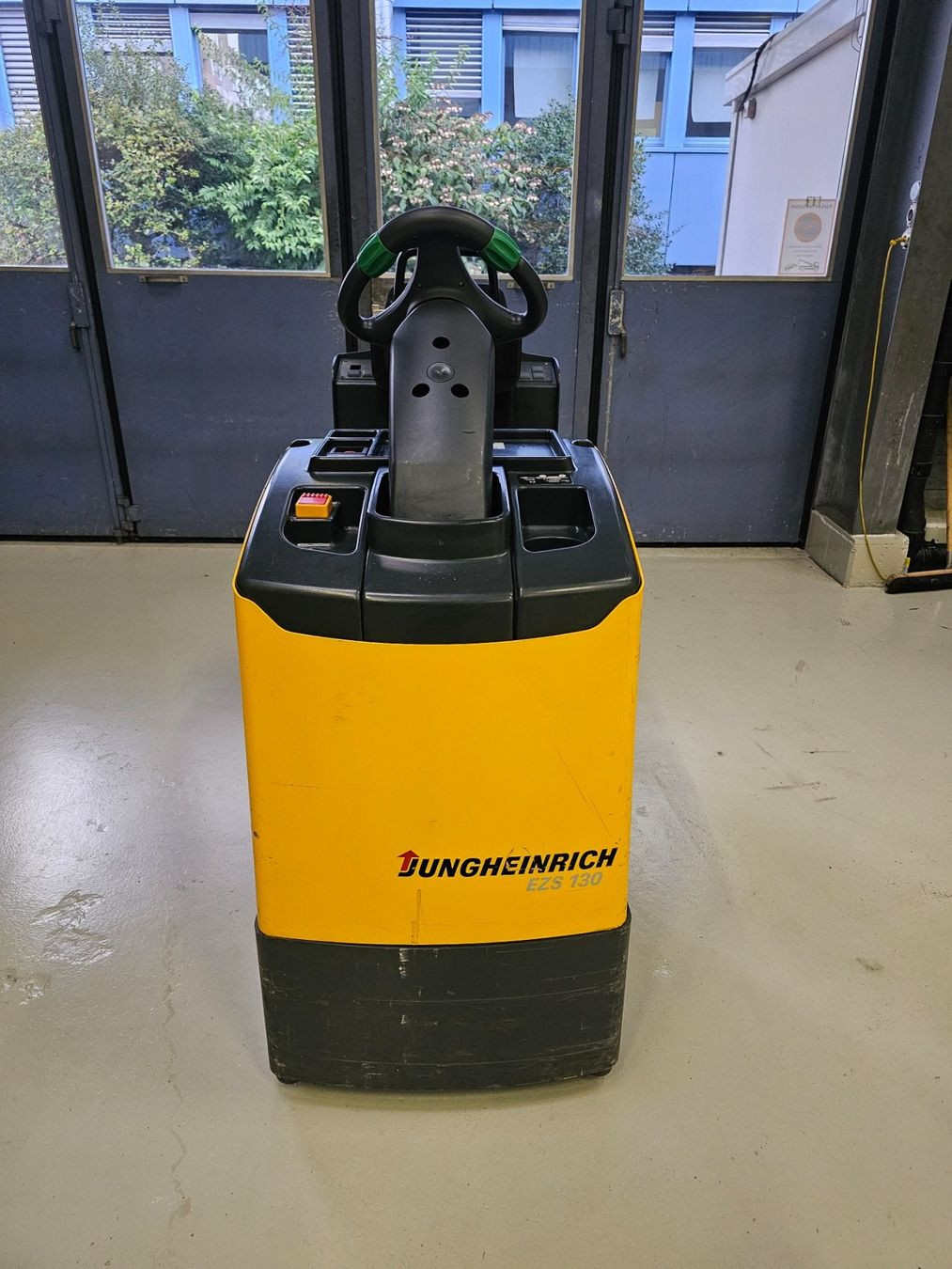 Jungheinrich EZS 130