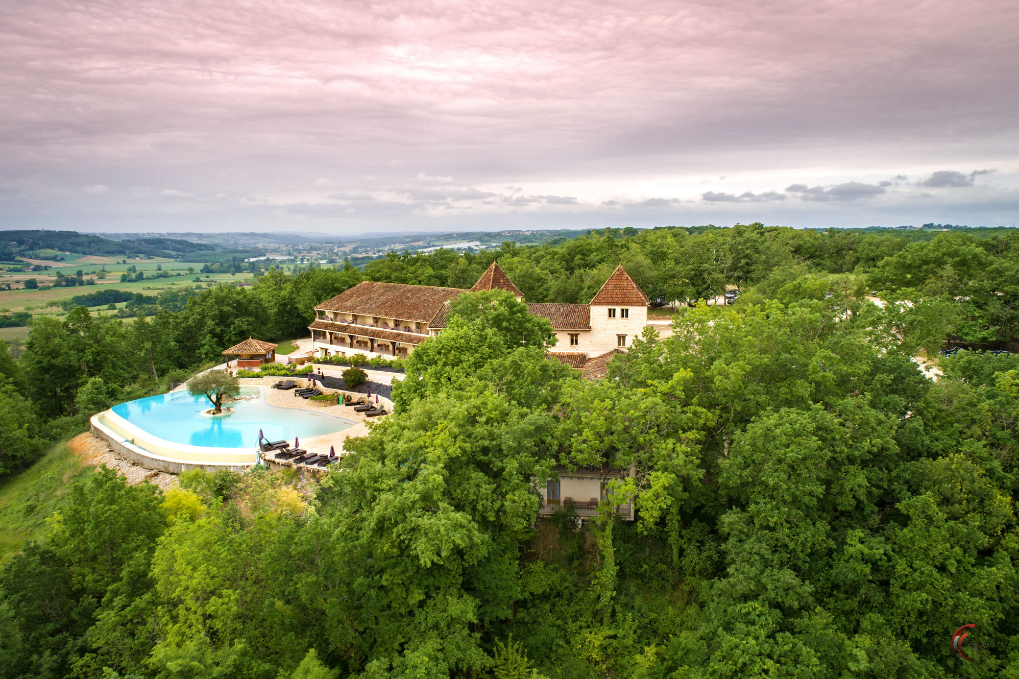 Fullscreen Page | Domaine du Belvédère