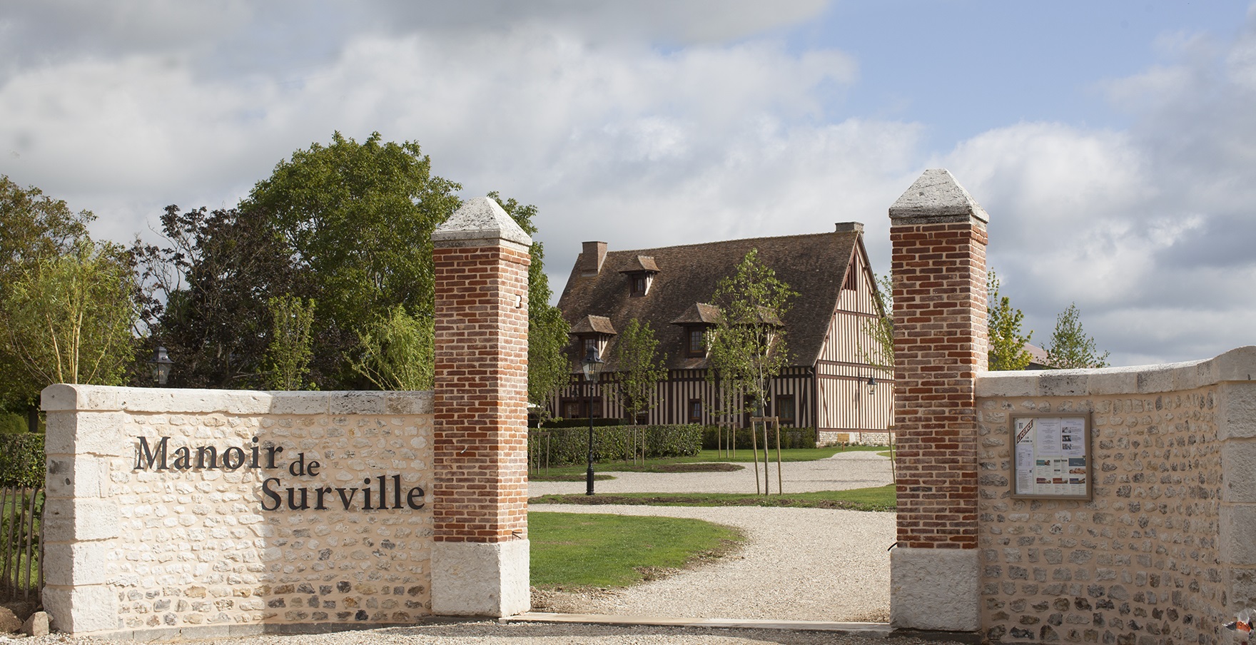 Le Manoir de Surville ****