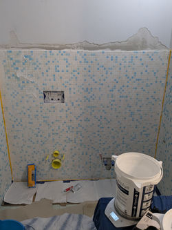 Ripristino parete attrezzata Bisazza Mix 1