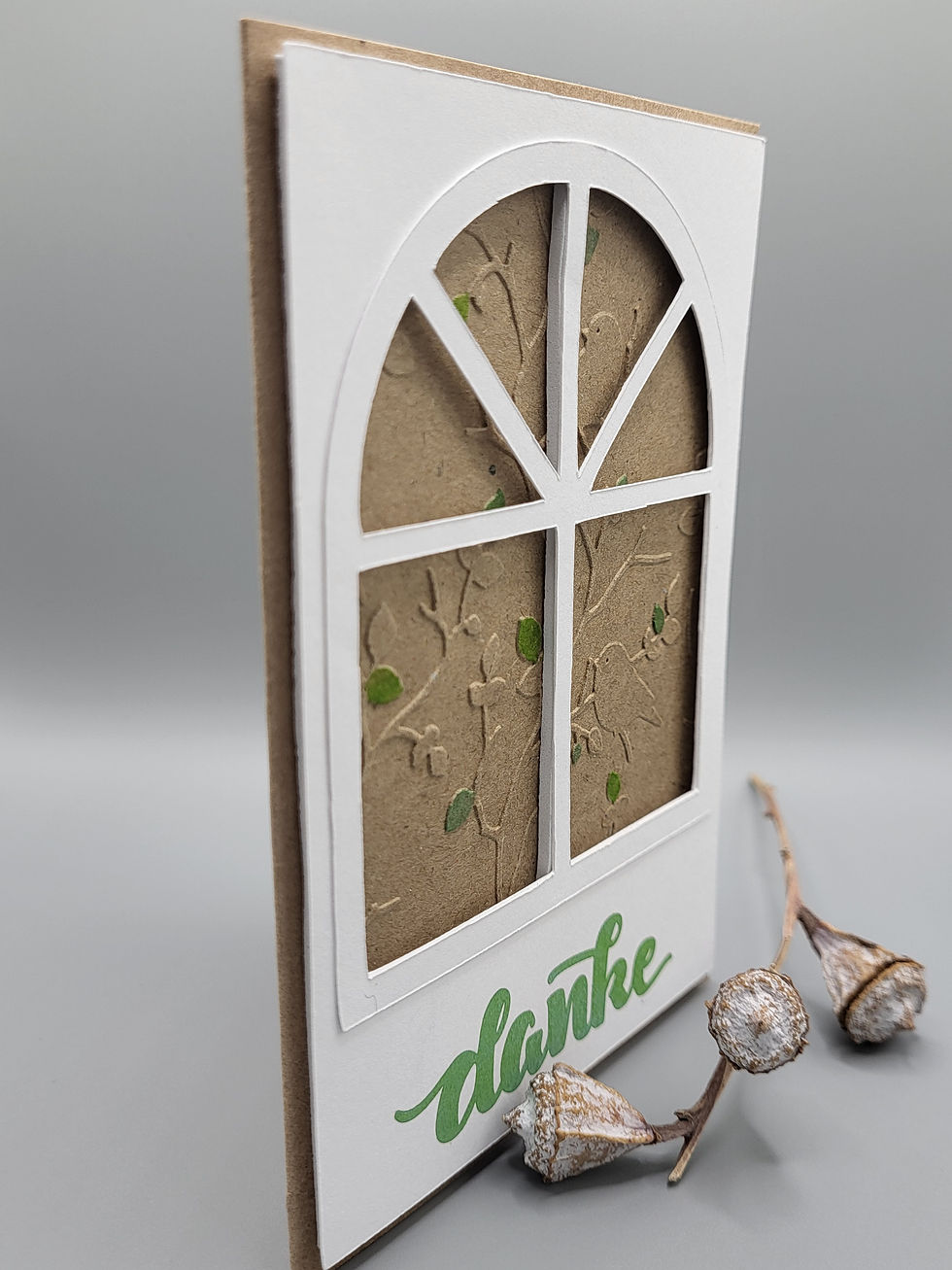 Miniaturbild: „Fensterblick auf Vögel“