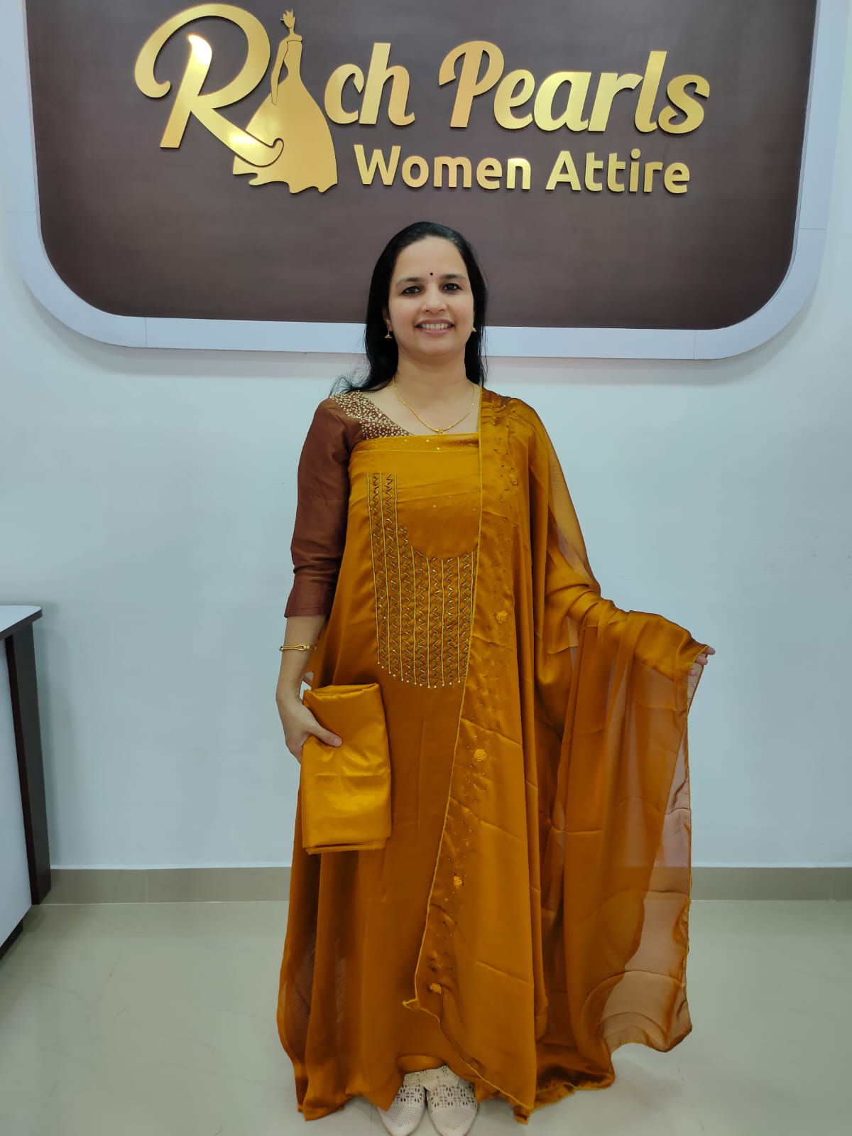 Semi Silk Churidar Set ( RDCH-SS-160 )