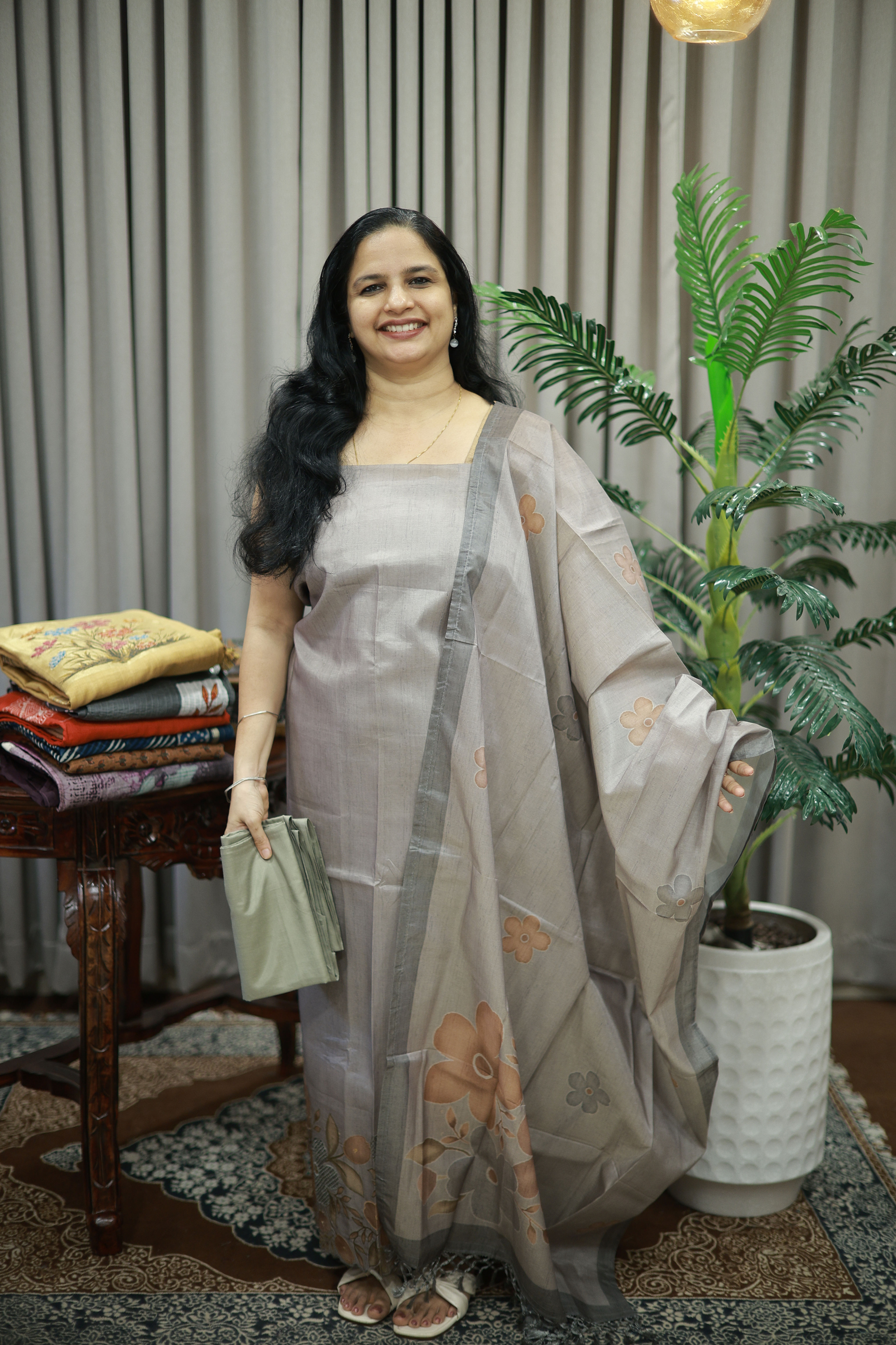 ASSORTED UNSTITCHED SALWAR SETS(RDCH-SK-494)