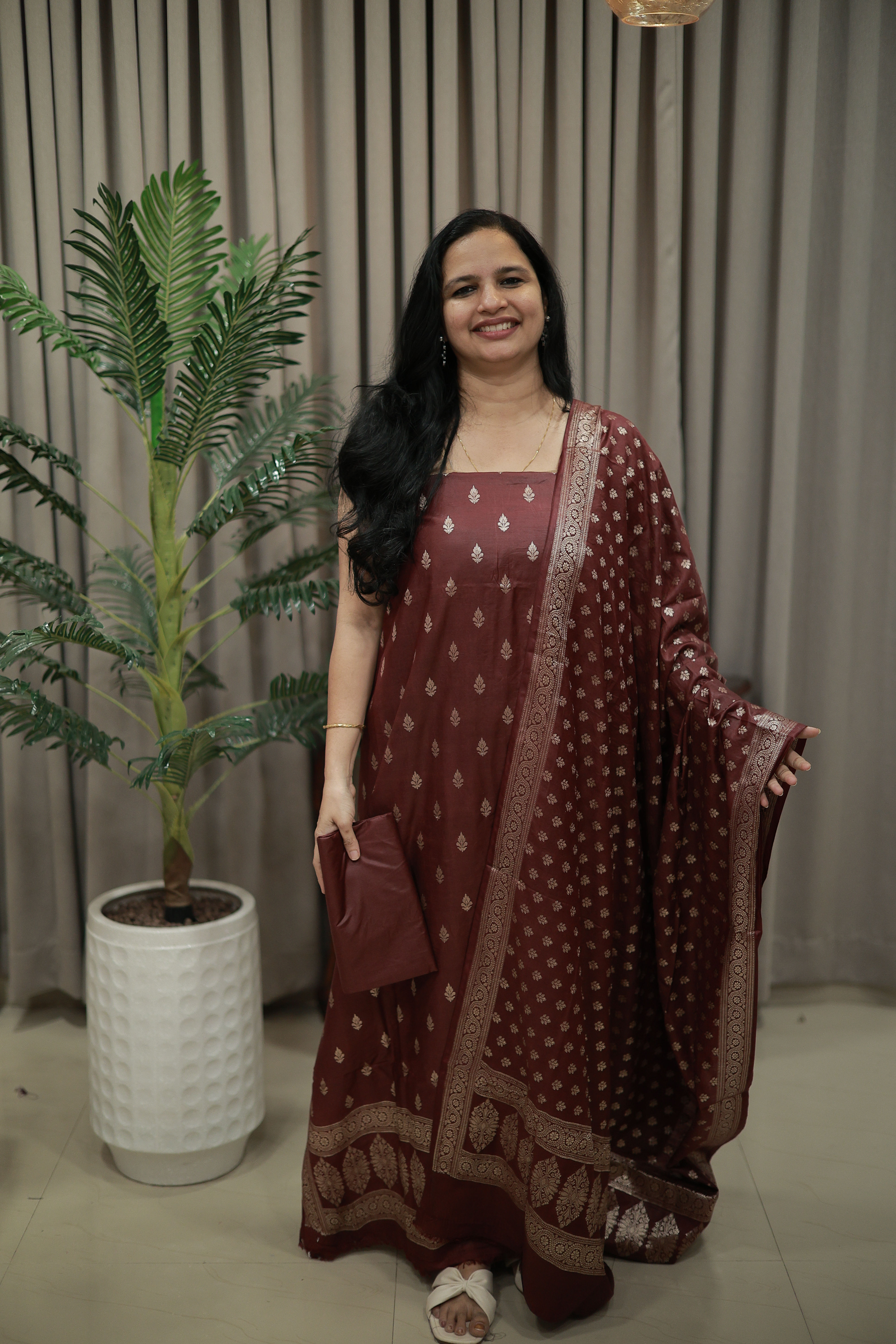 BANARASI SILK COLLECTIONS(RDCH-SK-370)