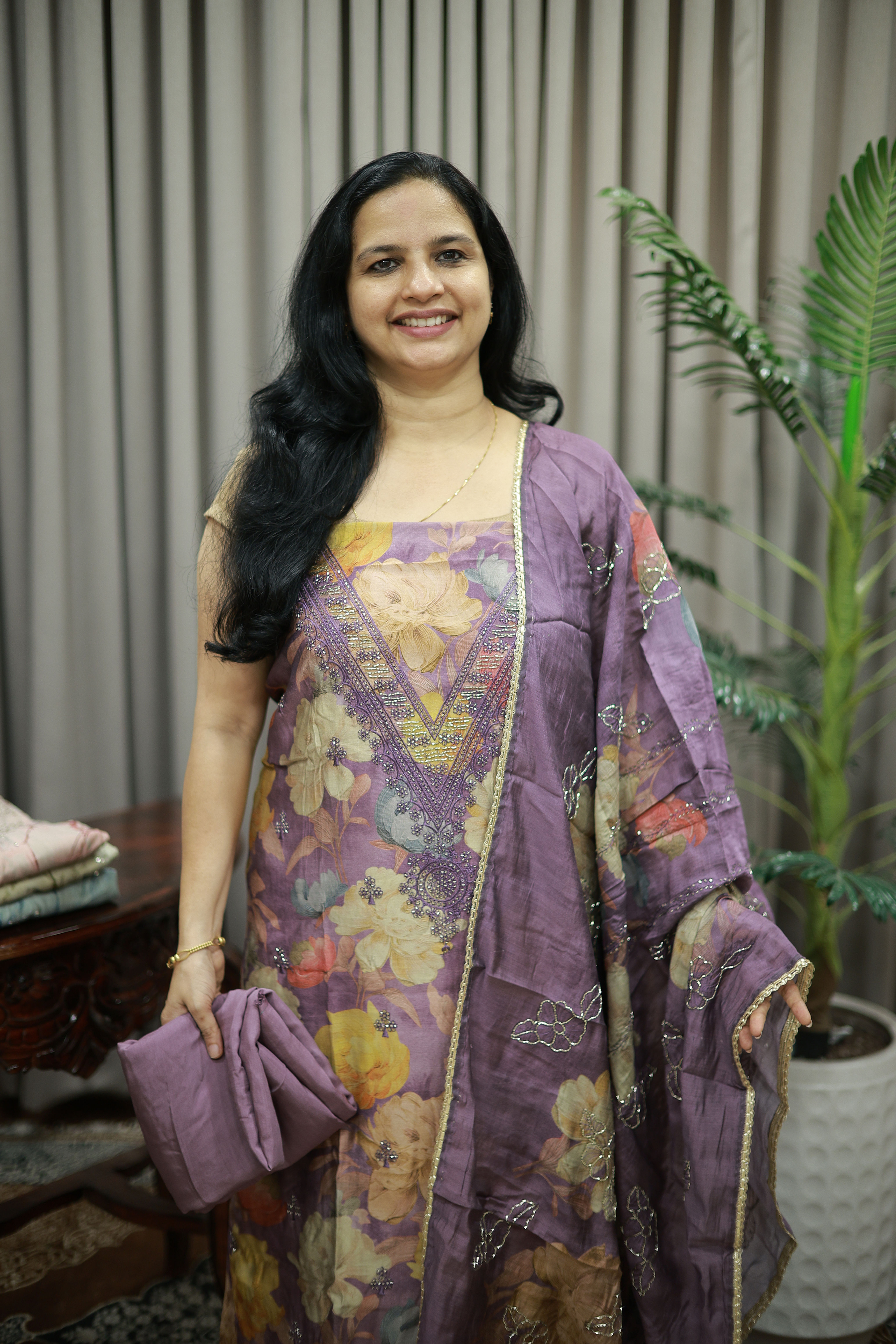 VARIETIES OF PARTY WEAR COLLECTIONS (RDCH-SK-470)