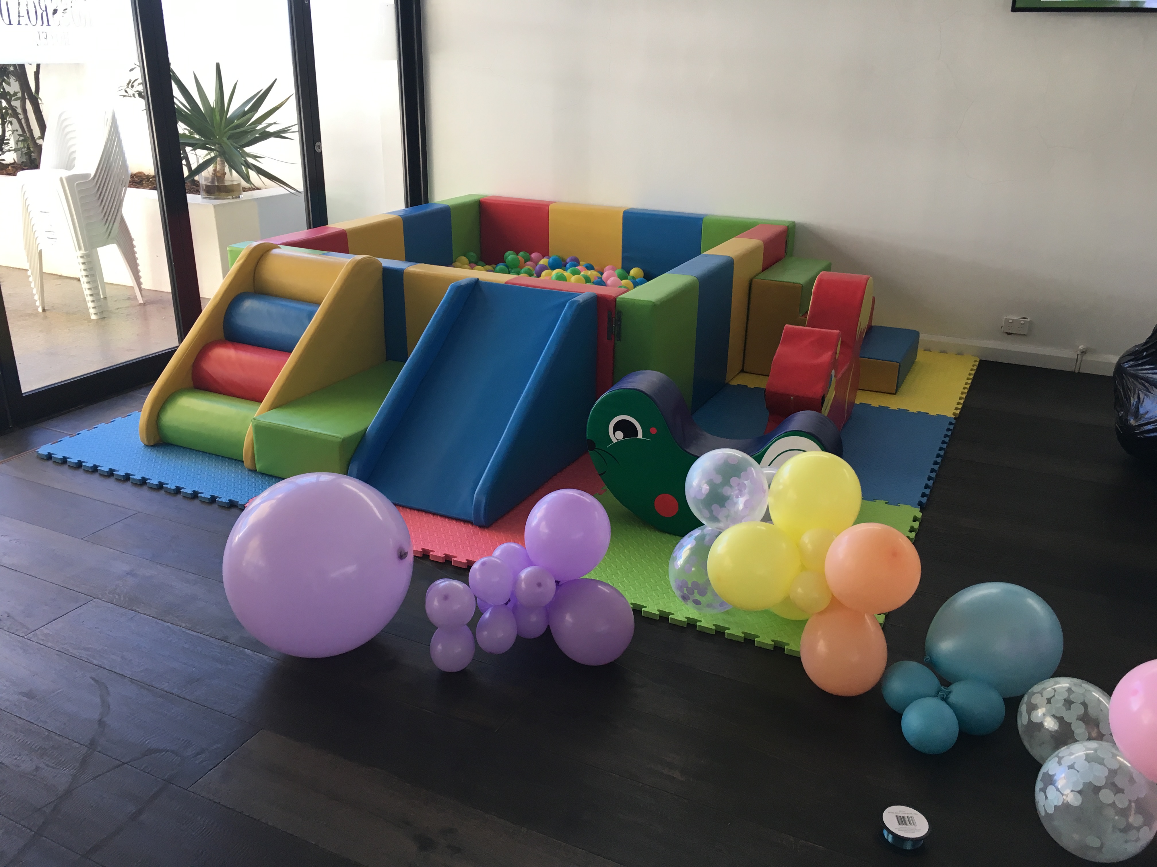 Ball pit