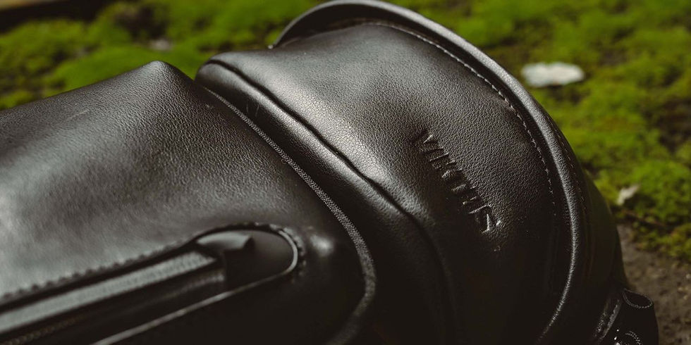 Thumbnail: Upscale 3 Leather Slingbag- תיק צד מעור לנשק