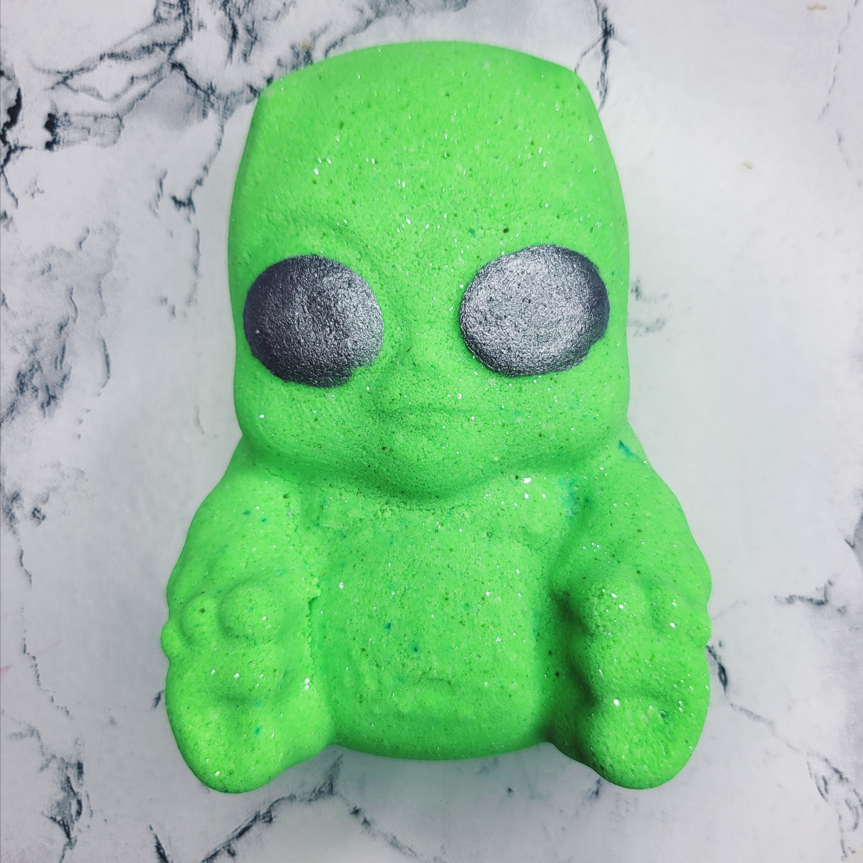 Visitor bath bomb