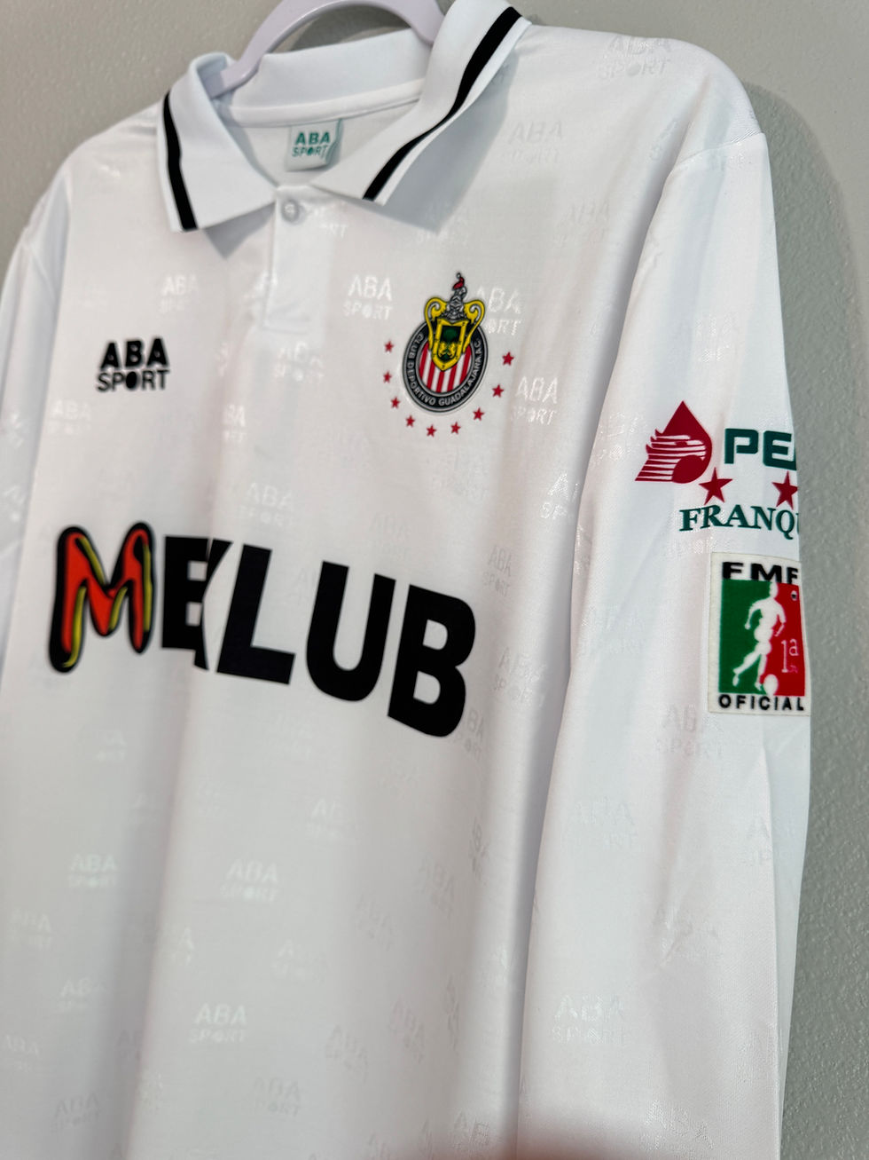 Thumbnail: Vintage 1996/1997 Chivas away jersey
