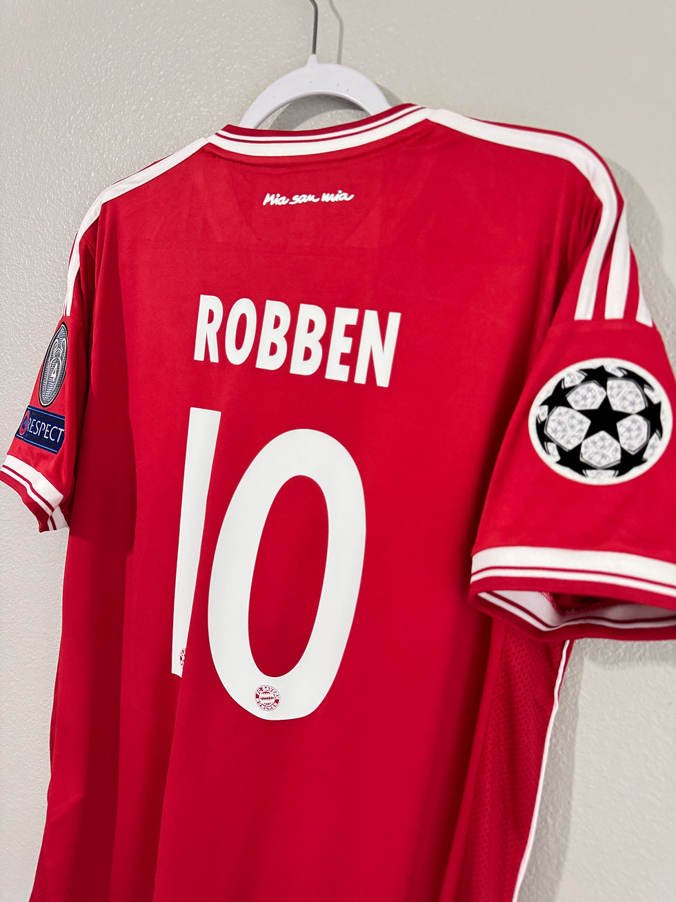 Thumbnail: Bayern Munich 2013 Robben UCL final jersey 