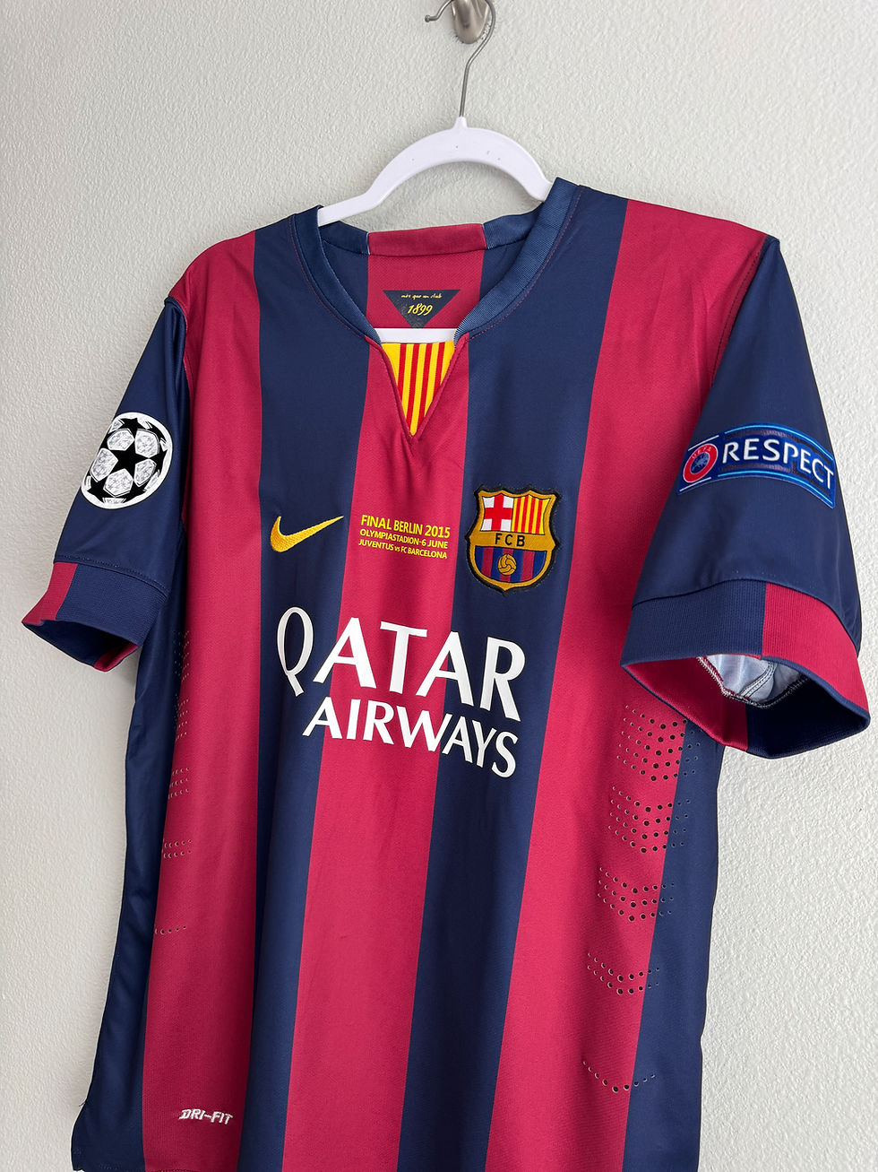 Thumbnail: Barcelona 2015 Messi UCL final jersey
