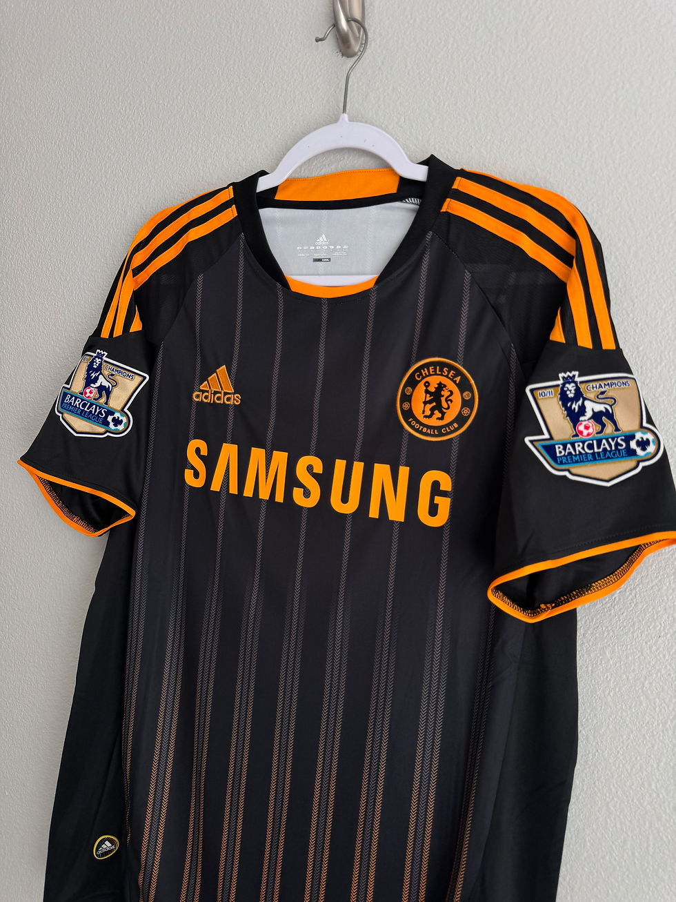 Thumbnail: Chelsea 2011/2012 Drogba away jersey