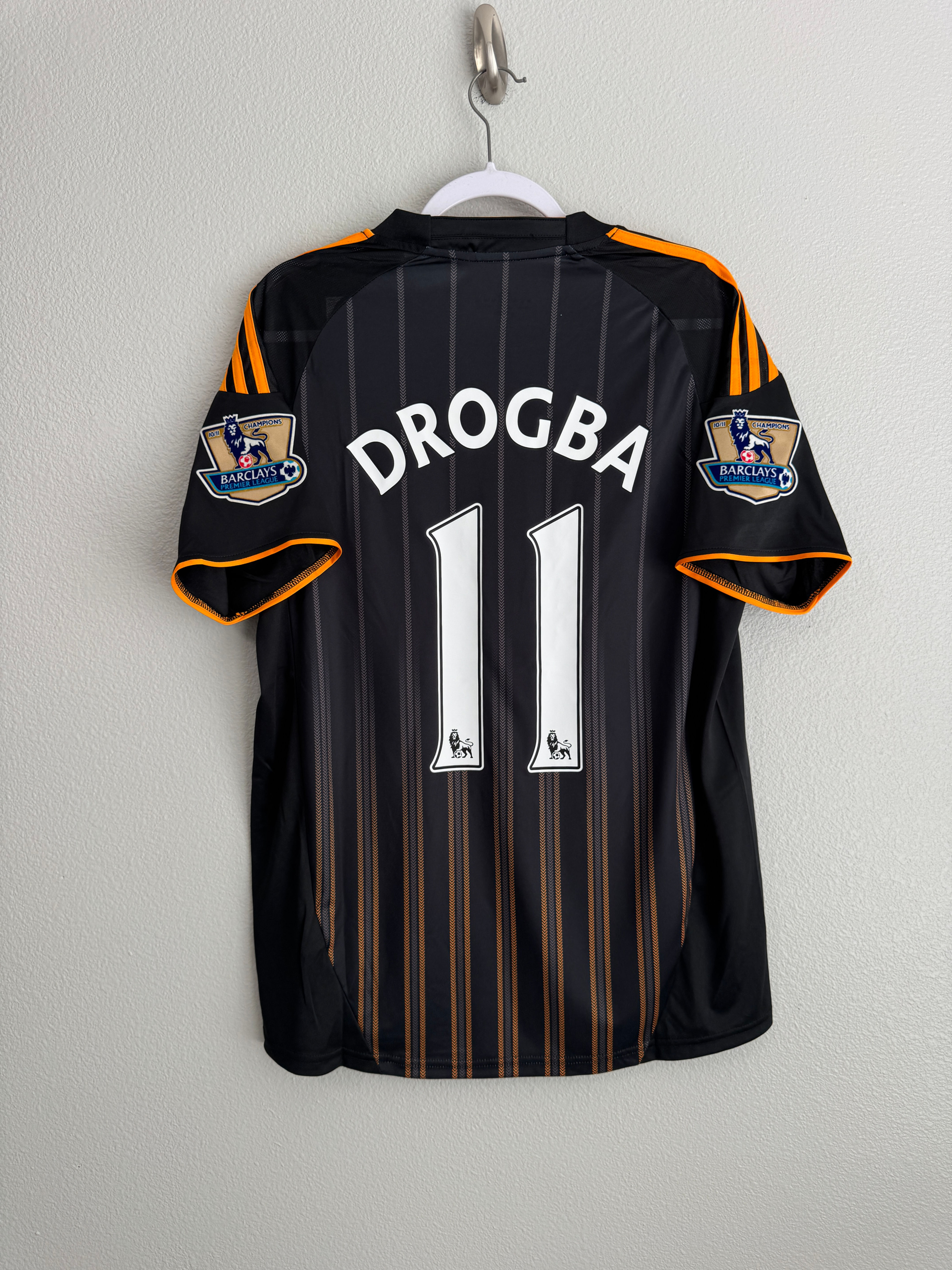Chelsea 2011/2012 Drogba away jersey