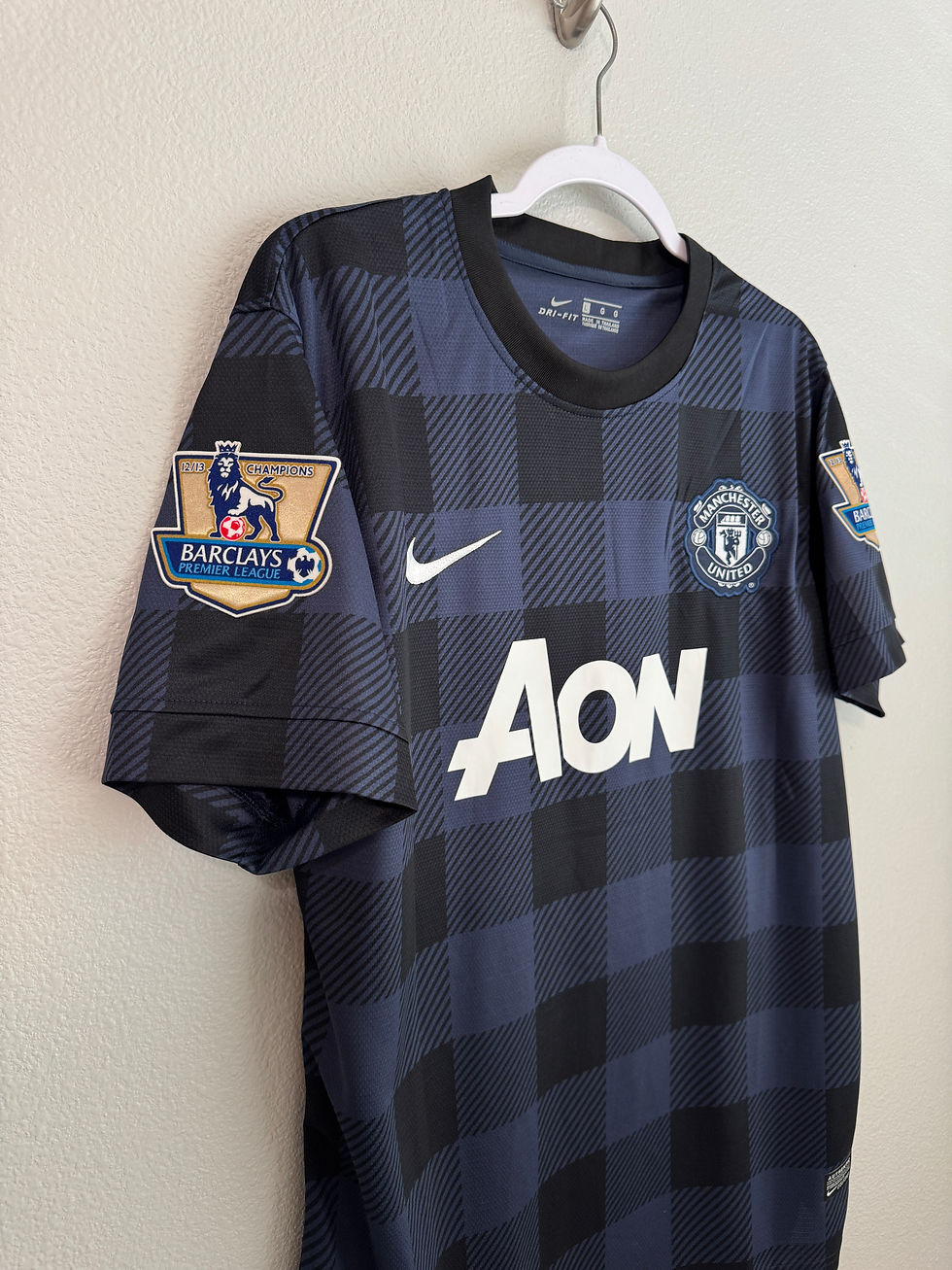 Thumbnail: Manchester United 2013/2014 Chicharito Away jersey