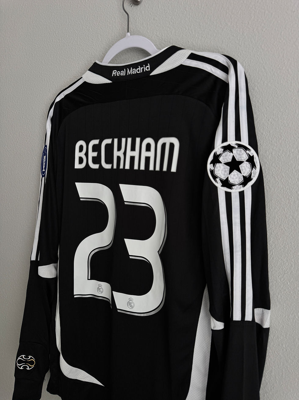 Thumbnail: Real Madrid 2006/2007 Beckham UCL away jersey