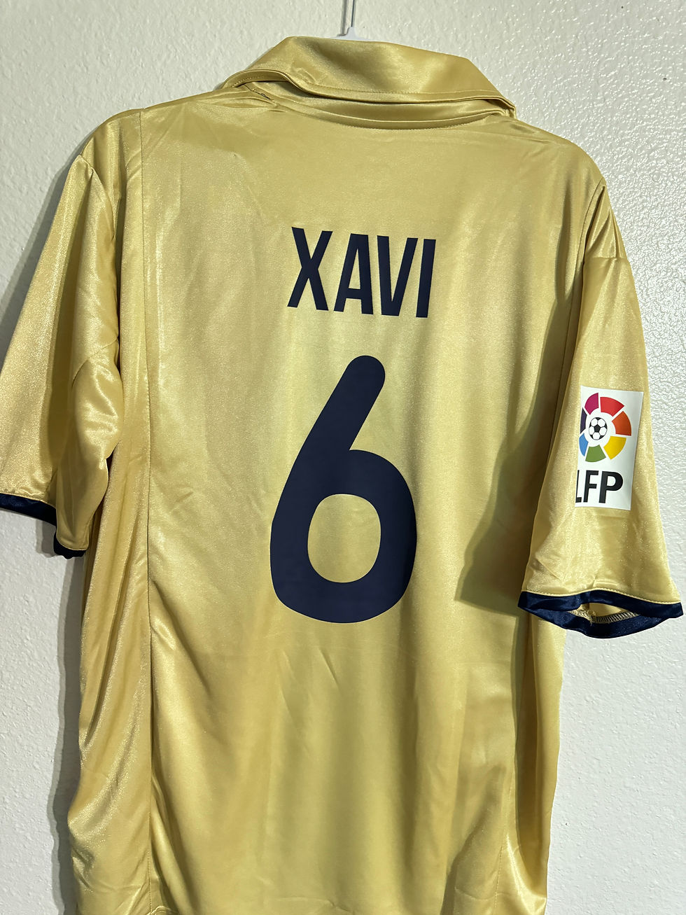 Thumbnail: Barcelona 2001/2002 Xavi away jersey