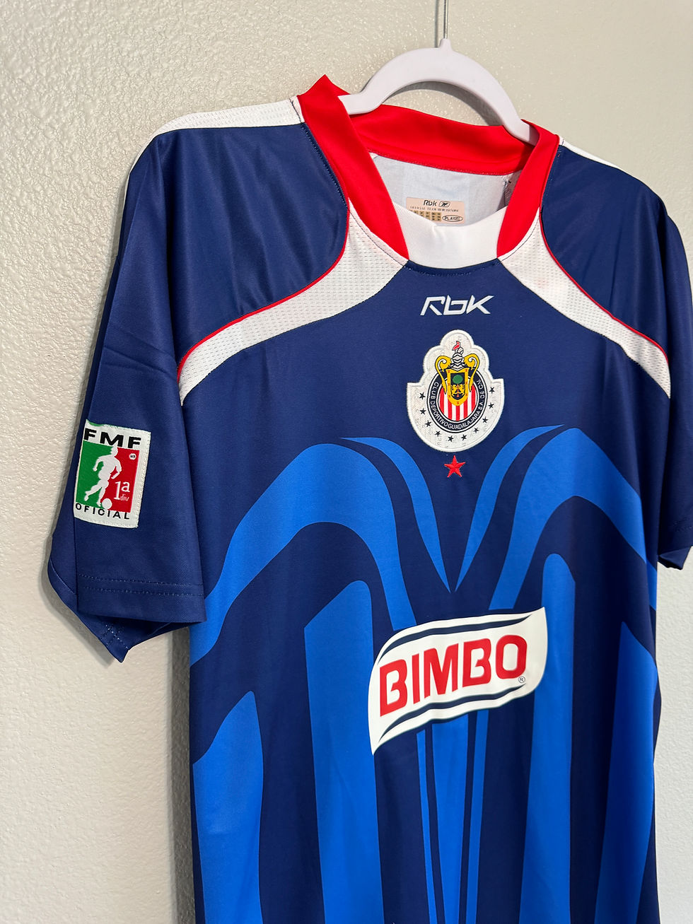 Thumbnail: Chivas 2006/2007 Chicharito away jersey