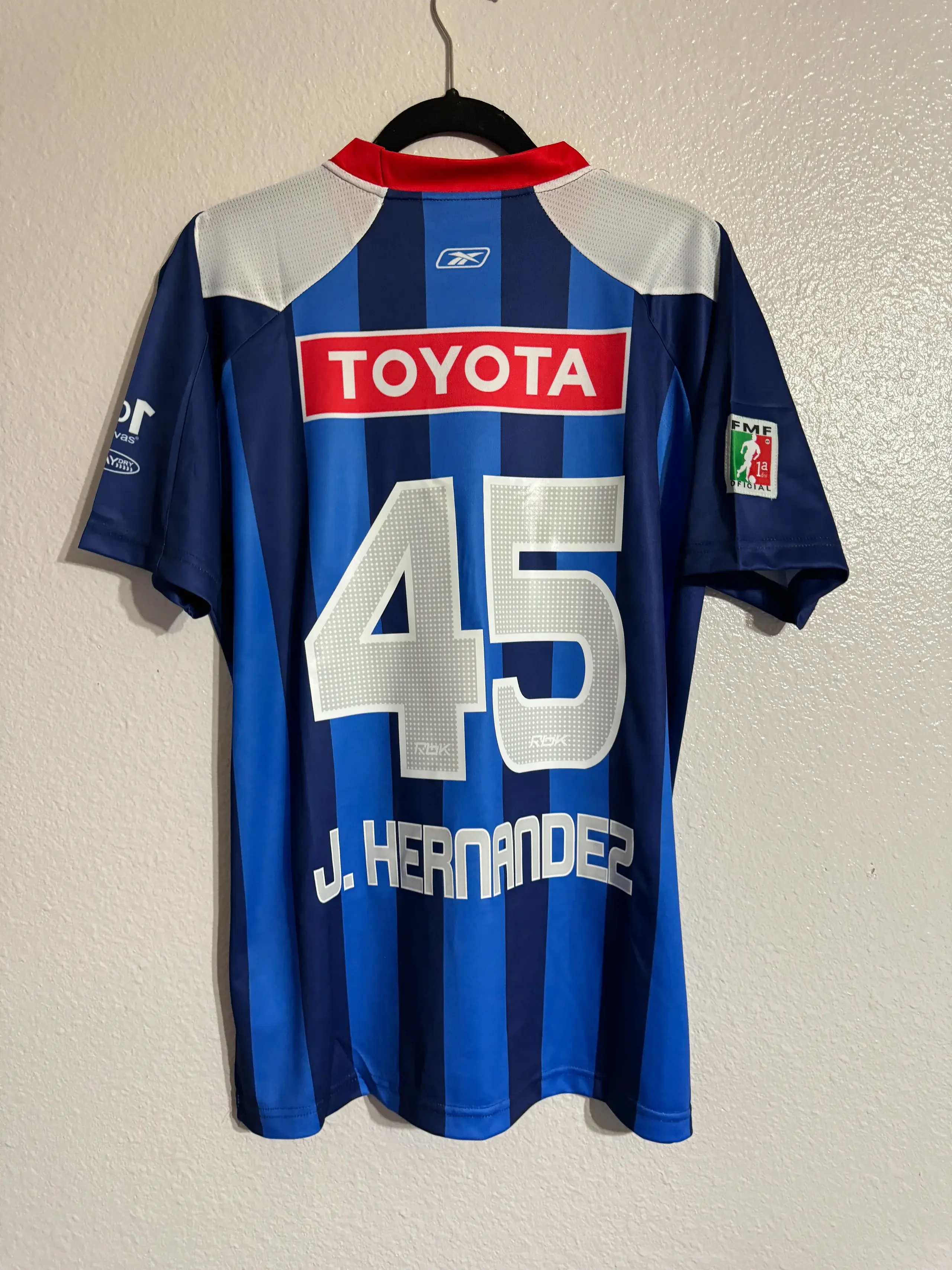 Chivas 2006/2007 Chicharito away jersey