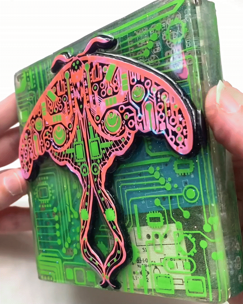 Miniatura: MOTHERBOARD™ 