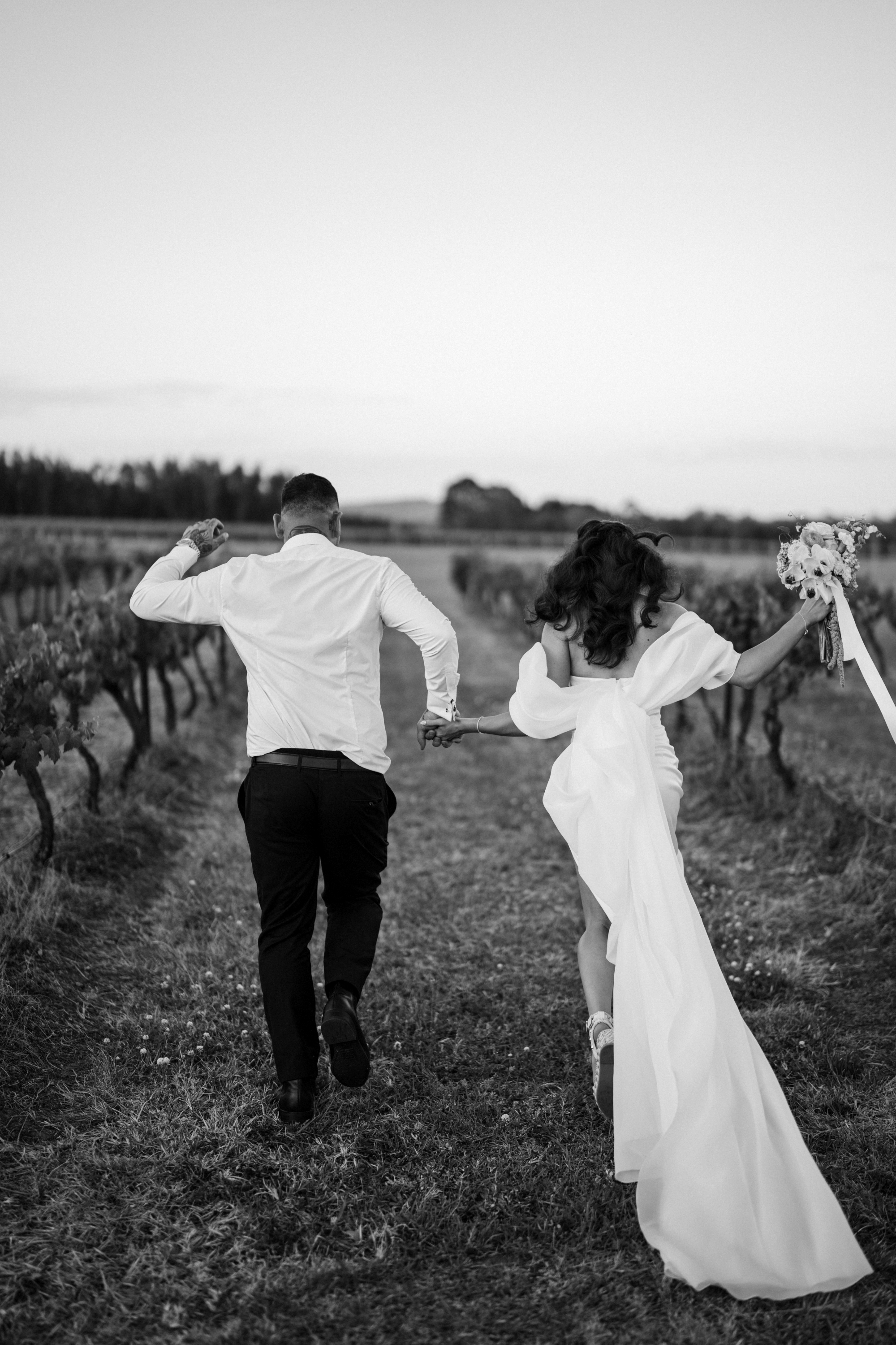 Ivory Bride — photo 6 of 18