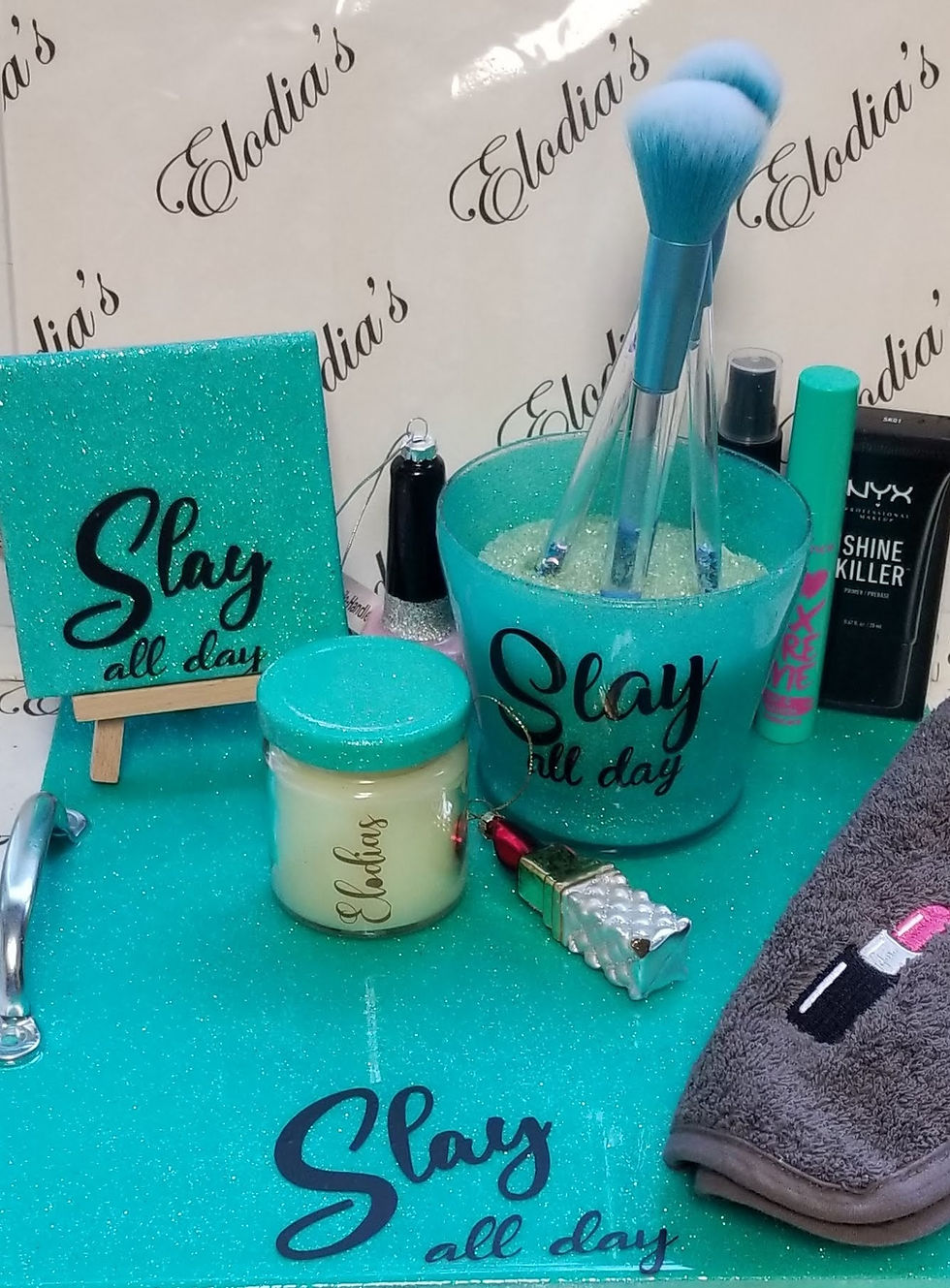 Thumbnail: Make-Up Trays