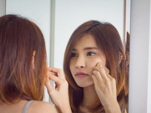 你皮膚膚色是真的黑還是黃? 自測膚色是黃還是黑! Yanis Beauty ・女神針-點亮膚色,一針幫你變成女神!