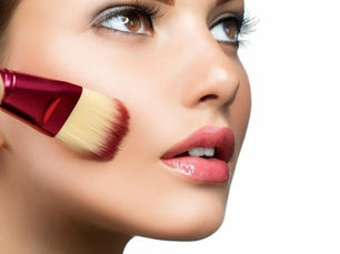 化妝! 是每個女生必備的技能