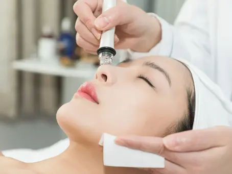 《Aqua Peel：讓肌膚重拾水潤與光澤的魔法》