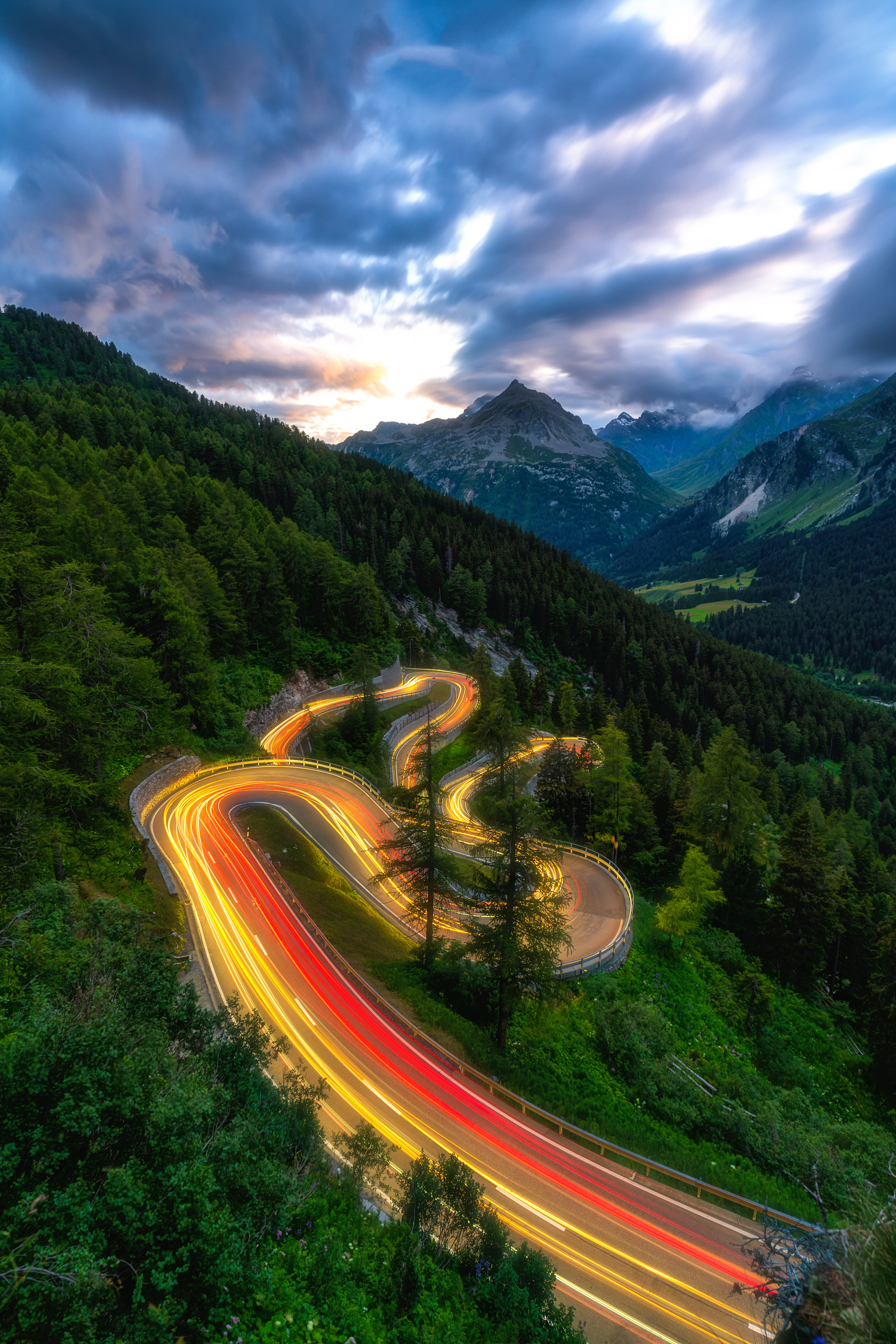 Malojapass im Engadin bei Sonnenuntergang Langzeitbelichtung