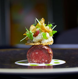 Foto Charmant Media_edited.jpg