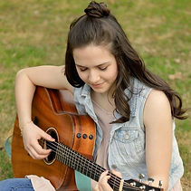 alex%20guitar_edited.jpg