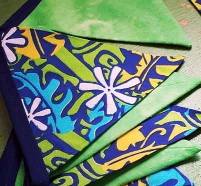 Thumbnail: Polynesian Paradise #1 Bunting (Navy trim)