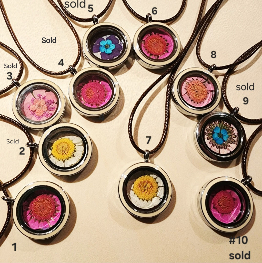 Dried Flower Locket Necklace