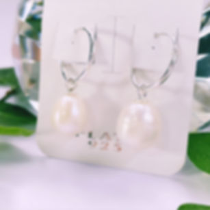 aros argollas clásica con perla natural de río plata 925