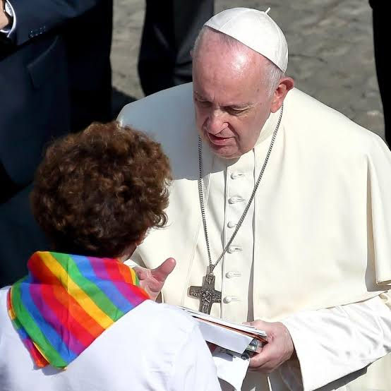 Morre Papa Francisco; o que ele disse sobre comunidade LGBTQIAPN+?