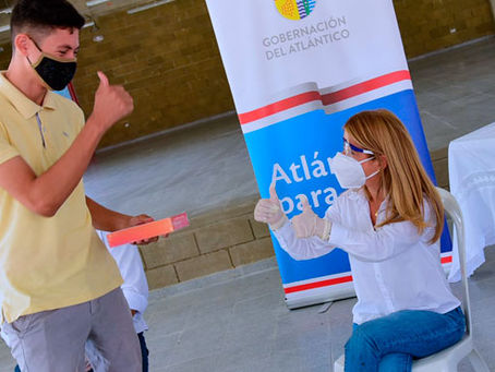 225 estudiantes de la Uniatlántico reciben tablets para sus procesos de formación
