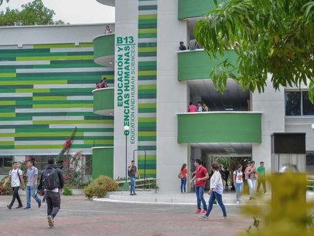 Rector de Unicordoba gestiona computadores, internet y alimentación para los estudiantes