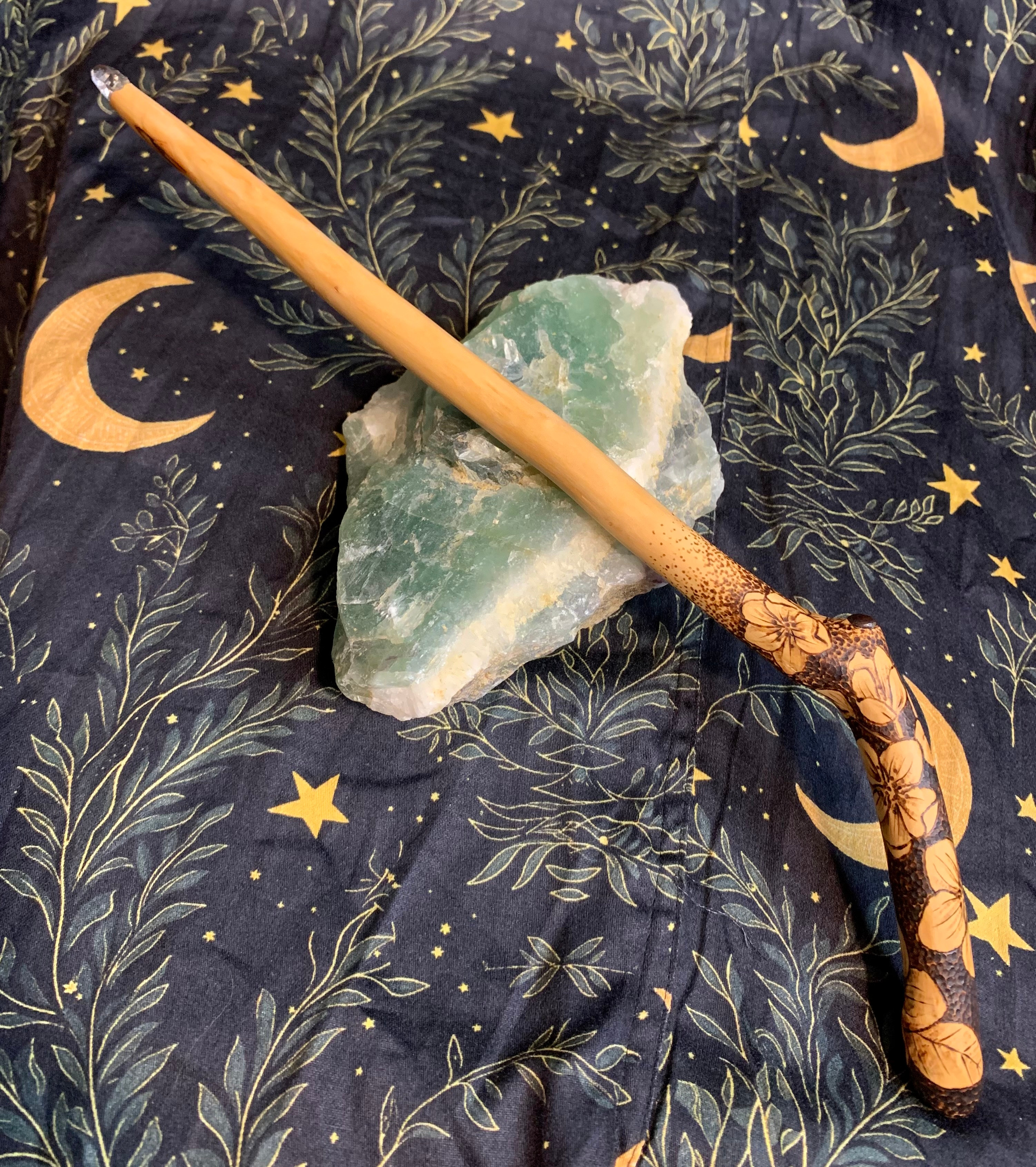 Apple wand with crystal tip