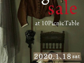 Garage sale at 10picnictables