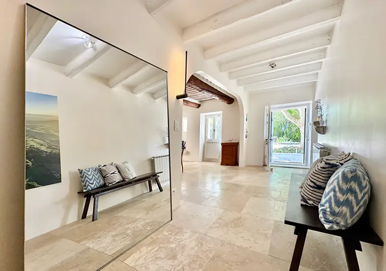 Provence-Foyer-Renovated-Home(10).webp