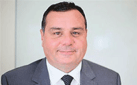 Huawei signs two new disties